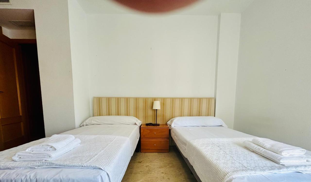 Guest House Teatinos Malaga Ngoại thất bức ảnh